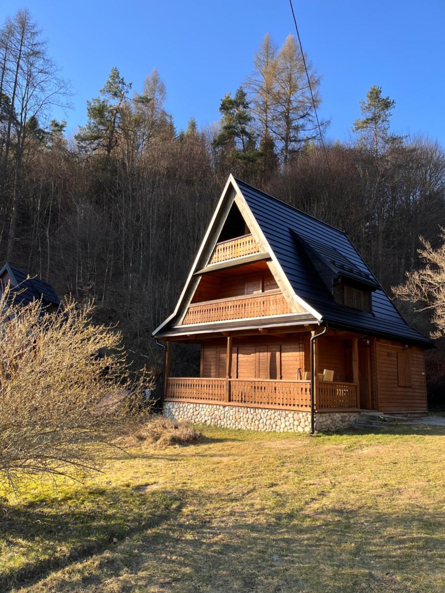 Drewniany Domek Bb Nad Rzeka Powrożnik Exteriör bild